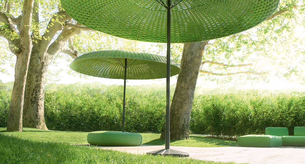 5 bijzondere parasols om in de zon uit de zon te zitten - Inspiraties -  ShowHome.nl
