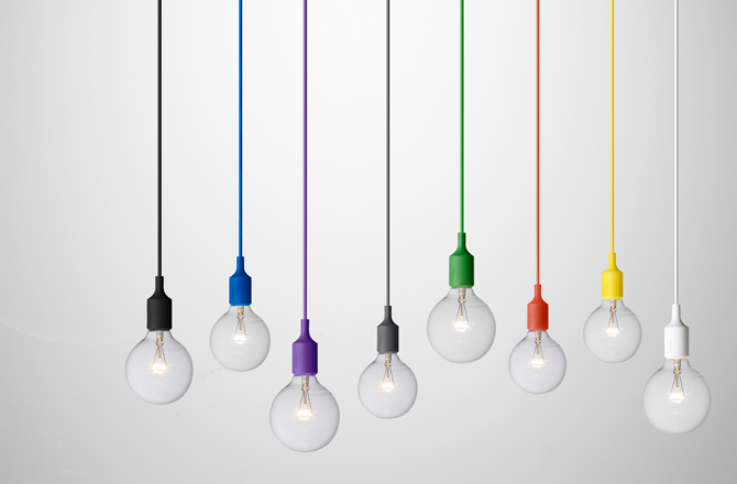 Lamp met gekleurde kabel en fitting - Inspiraties - ShowHome.nl