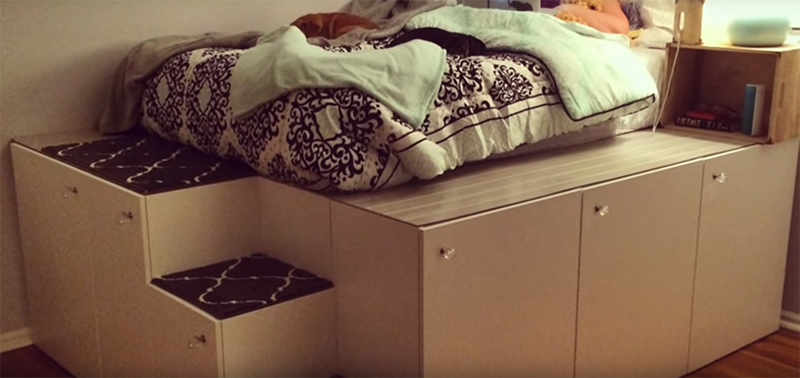 Maak een bed van keukenkastjes van IKEA