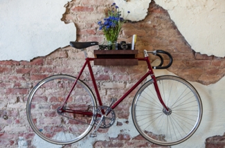 Hoe cool: een fiets aan de muur - Inspiraties - ShowHome.nl