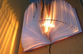 Lamp van een boek maken