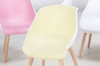Pastelkleurige stoel